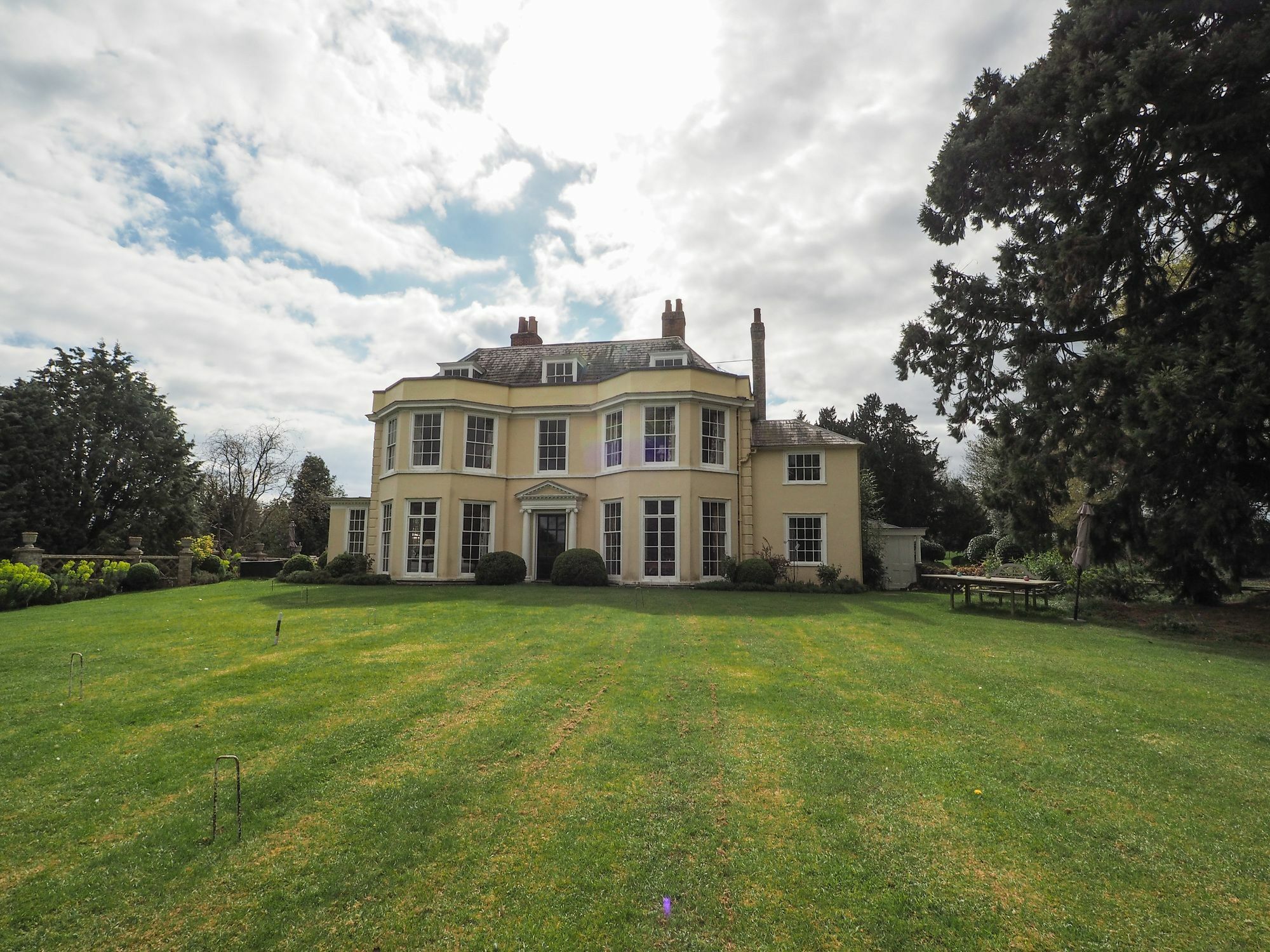 איפסוויץ' Holbecks House B&B מראה חיצוני תמונה
